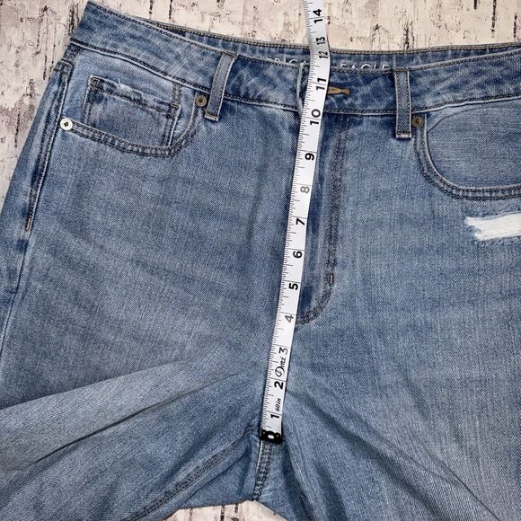 American Eagle Women’s High Rise Distressed Mom Jeans Size 8 Short - Picture 11 of 14